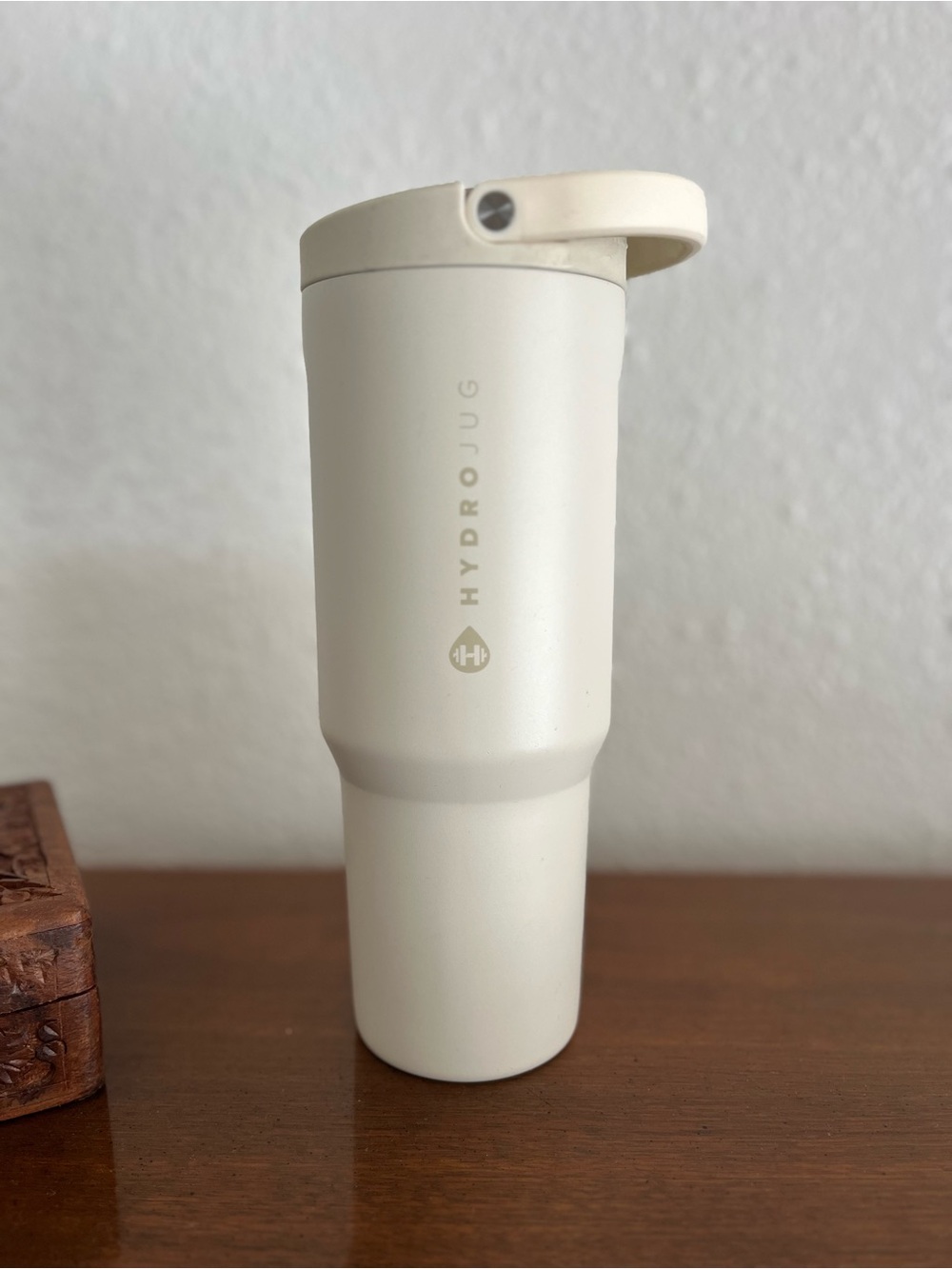HydroJug Cream Travel Mug with Flip Lid